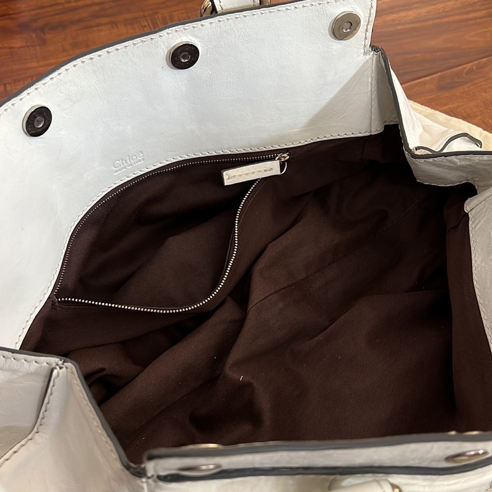 💯 Authentic Chloe - Picture 3 of 6